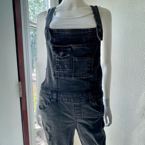 Almost Famous Distressed Overalls - Picture 3 of 13